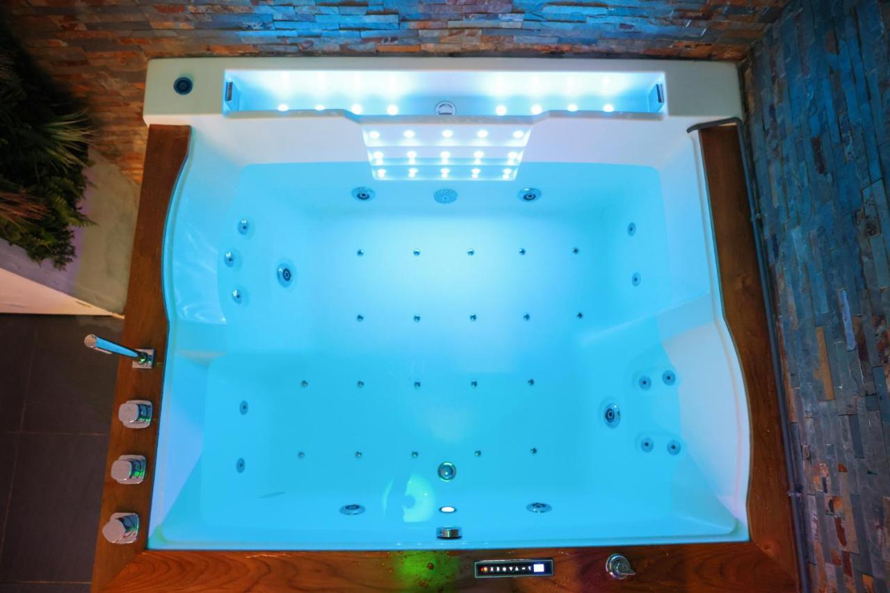 Les Bulles Medievales - Appartement Dedie Au Bien Etre Avec Spa - Netflix Et Wifi - Climatisation Каркасон Екстериор снимка
